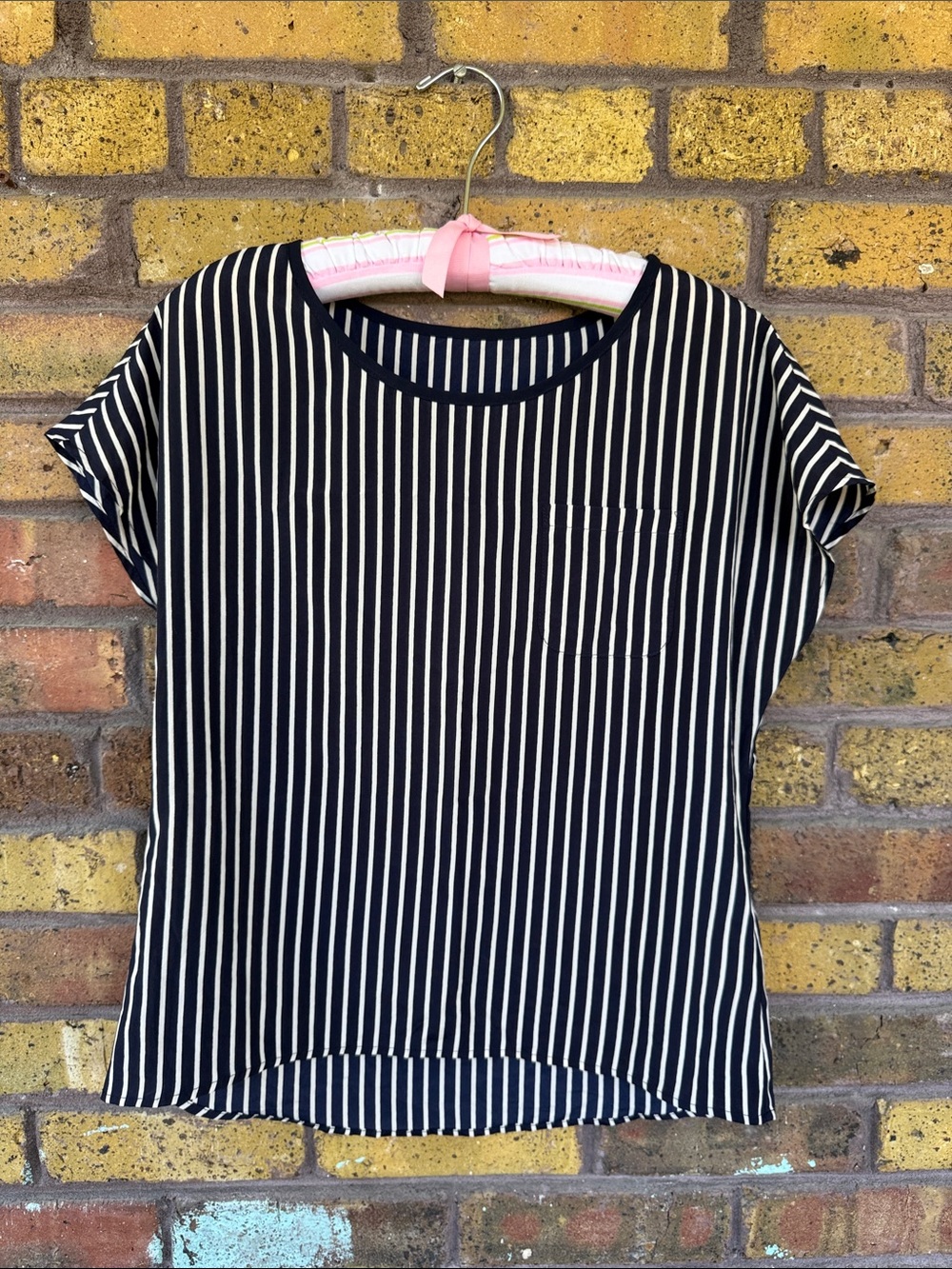 ADAM ET ROPÉ Blue & White Striped T-Shirt - Size M